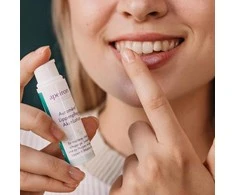 Lūpų losjonas intensyviai priežiūrai Auromère, Apeiron, 10 ml