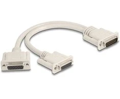Delock Adapteris Y-Kabelis Splitter D-Sub HD 26 Pin Stecker zu 2 x D-Sub HD 26 Pin Buchse mit Schrauben 30 cm