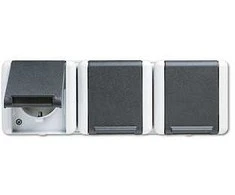 Jung Schuko-Steckdose 3-fach 8230W WG800 IP44 waagr.Mont. 5 Leit-E. 8230W (8230W)