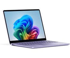 Microsoft „Surface Nešiojamas kompiuteris Copilot+PC“ 13 colių „Snapdragon® X Plus“ 16 GB / 512 GB UFS „PixelSense Flow“ ekranas WUXGA lietimui jautrus violetinis ekranas