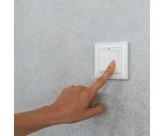 „Shelly Shelly Plug &amp; Play“ „BLU Wall“ jungiamasis 4 adapteriai „Gira &amp; Merten Weiß“