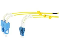 Synergy21 LWL-2-Faser-Patchk. 0,5mtr.LC-SC, 9/125um, OS2, AD=2mm, flexible Knickschutztülle, G657.A2,