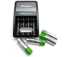 Energizer Maxi kroviklis 2/4 AA/AAA + 4 x R6/AA 2000 mAh