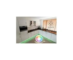LED juostos komplektas su valdikliu ir maitinimu 12V, 24W, 5m, 210lm/m, RGB+CCT, hermetiška IP64, išmanioji WiFi, TUYA / Smart Life, WOOX