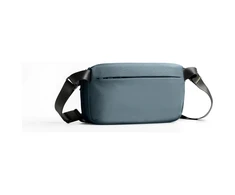 Krepšys Crossbody UNIQ Denver 5L mėlynos spalvos