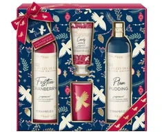 Baylis &amp; Harding Winter Wonderland Candlelit Bathing Giftset in Clear