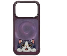 NIMMY dėklas BIG EYED LYING CREAM CAT, suderinamas su MagSafe, skirta IPHONE 18 Pro/17 Pro, purpurinė