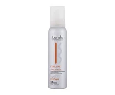 „Londa“ profesionalios garbanos su „Curl Mousse Waves“ formavimu
