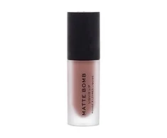 Makeup Revolution London Matte Bomb - Skysti lūpų dažai, 4,6 ml. Spalva: Lure Red