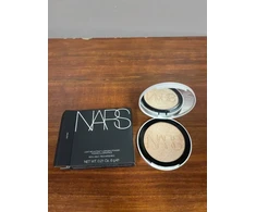 Nars Šviesą atspindinti pudra „Luminizer“ 6 g