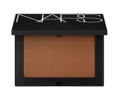 Nars Šviesą atspindintys presuojami tvirtinimo milteliai 10 g