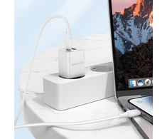 Borofone Laidinis įkroviklis BN14 Royal GaN – USB + Type C – QC 3.0 PD 30W su Type C į Lightning kabeliu baltos spalvos