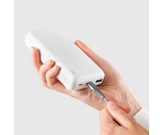 SBS 20000 mAh multi-port power bank su 20W Power Delivery technology baltos spalvos