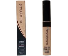 „Smashbox Studio Skin Flawless“ skystas kaukės valiklis „Light Medium Warm Olive“, 8 ml