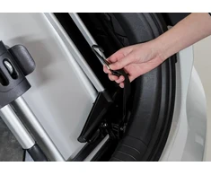 Universal Car Grid : Trixie Universal Rear Car Grid, 94-114 × 69 cm, sidabrinis juodas