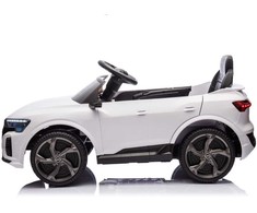 Vaikiškas elektromobilis HATIS "Audi SQ8"