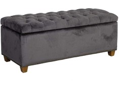 Home4You Žemas apmuštas pufas HOLMES VELVET su daiktadėže 112x46xH47 cm, dangos medžiaga: aksomo audinys, spalva: tamsiai pilka