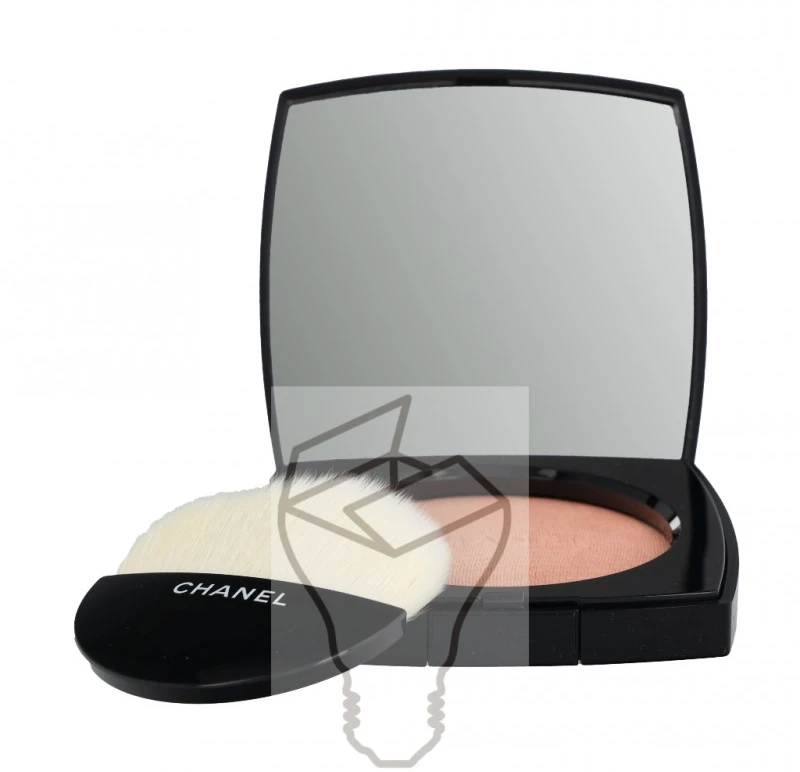 „Chanel Poudre Lumiere“ šviesinamoji pudra #30 Rosy Gold, 8,5 g