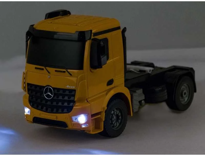 Jokomisiada Automobilis sunkvežimis Mercedes-Benz su pultu