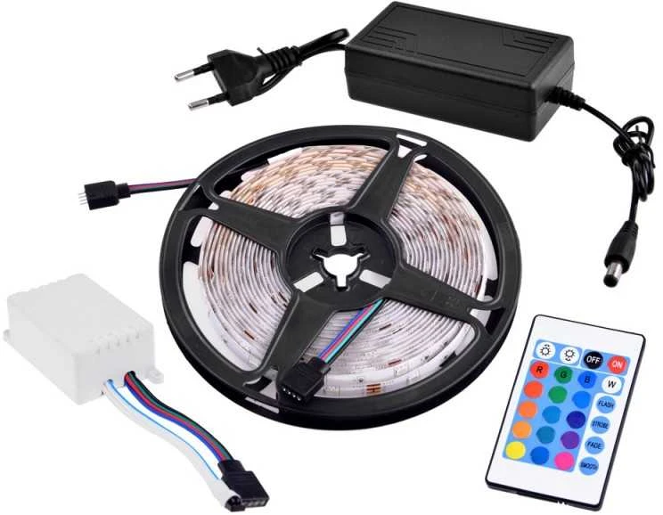Jokomisiada LED juostelė 5m RGB + nuotolinio valdymo pultas vandeniui atspari