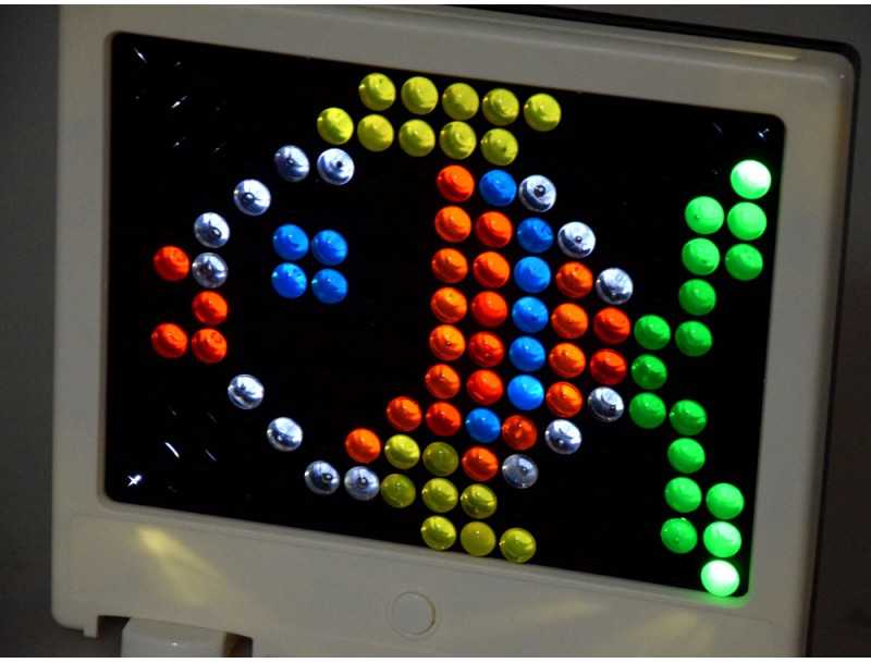 Jokomisiada LED mozaikinė lenta su lempomis dėlionė "Lite brite" ZA4188