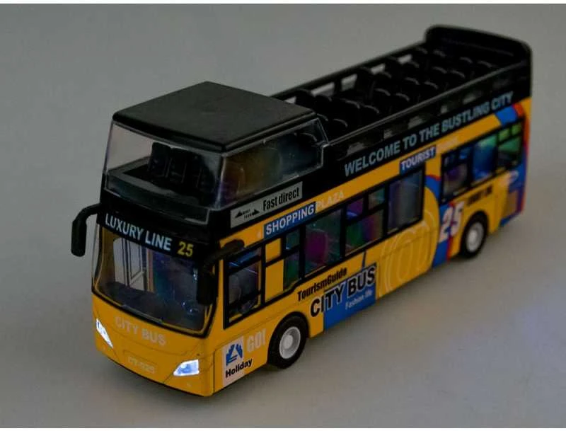 Jokomisiada Metalinis autobusas atidarė duris