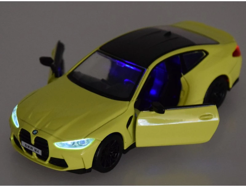 Jokomisiada Metalo automobilio modelis BMW M4 skalė 1:32 Šviesos ZA4617 garsai