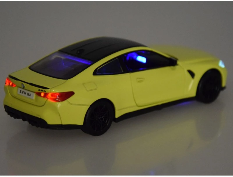 Jokomisiada Metalo automobilio modelis BMW M4 skalė 1:32 Šviesos ZA4617 garsai
