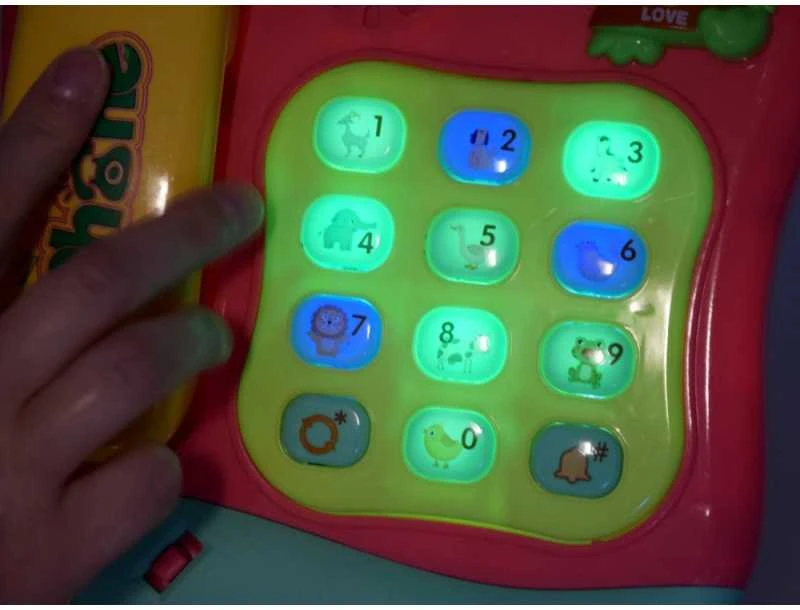 Jokomisiada Spalvingas mygtukinis telefonas groja melodijas ir šviesas ZA4625