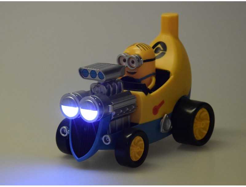 Hasbro Banana Car Minion – Flashing Lights, Funny Sounds & Vibrating Fun! ZA5941