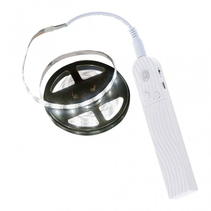 Maitinama LED juosta su judesio jutikliu 2 m