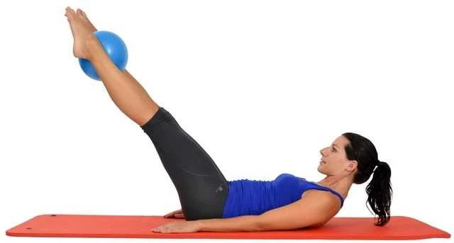 MOVES Pilates kamuolys Soft Over ball 21-23cm mėlynas