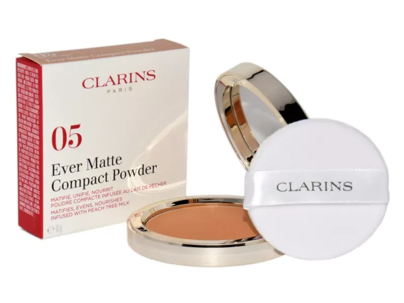 „Clarins Ever Matte“ matinio efekto kompaktinė pudra „05 Medium Deep“, 10 g