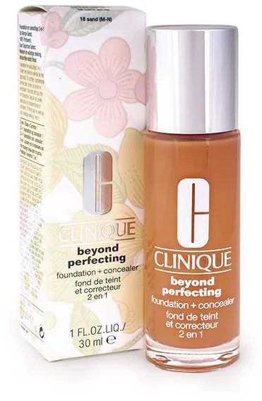 „Clinique Beyond Perfecting Foundation“ makiažo pagrindas ir kaukė „18 Sand“, 30 ml