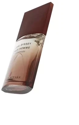 Flakon Issey Miyake L`Eau D`Issey Pour Homme Wood & Wood EDP 100ml