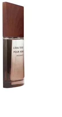 Flakon Issey Miyake L`Eau D`Issey Pour Homme Wood & Wood EDP 100ml