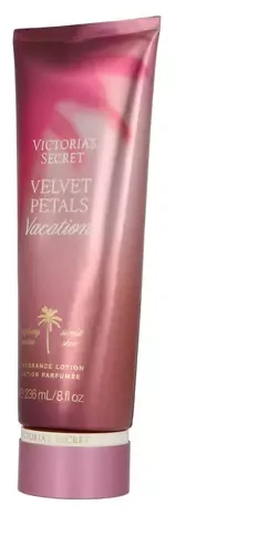 Victoria Secrets Victoria`s Secret Velvet Petals Vacation Losjonas kūnui 236ml
