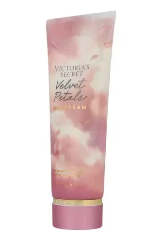 Victoria Secrets Velvet Petals Daydream kūno losjonas