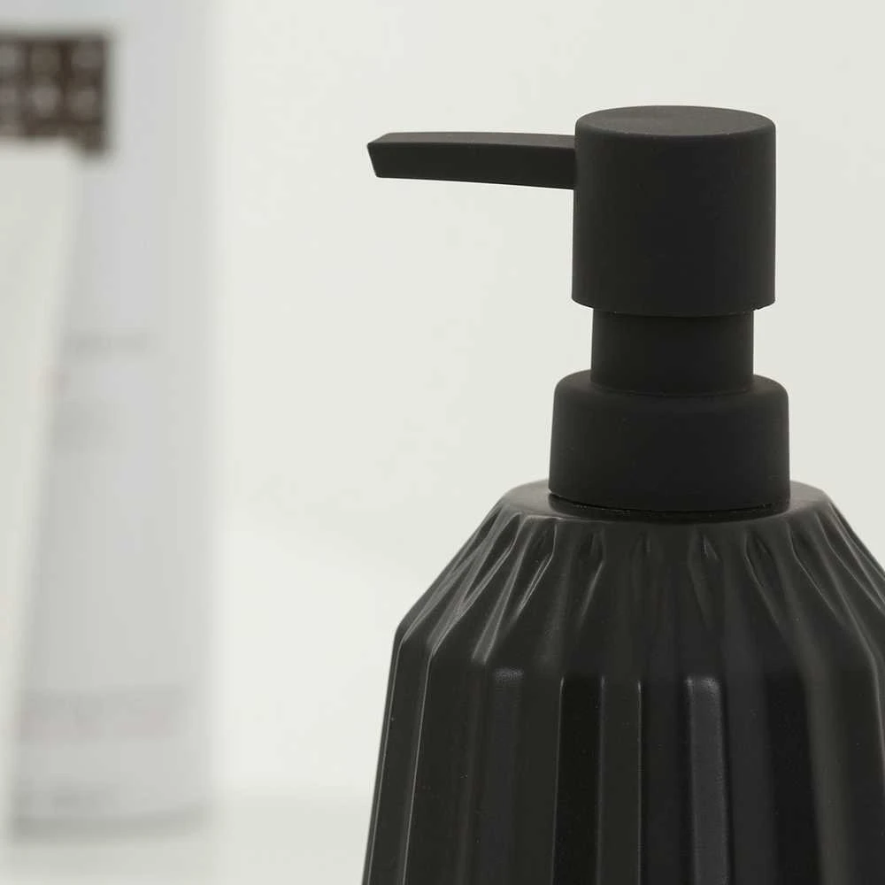 Skysto muilo dozatorius Sealskin Arte, juodas, 400 ml
