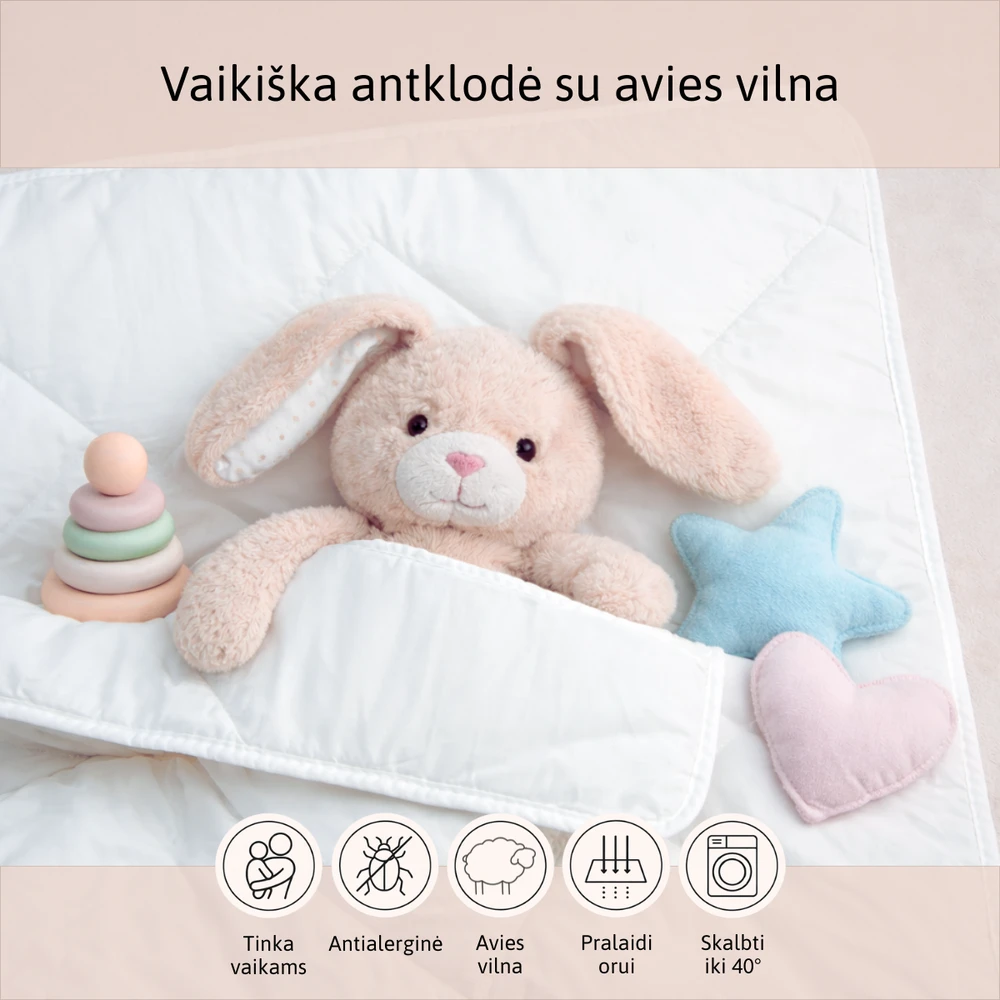 Riposo vaikiška antklodė su žaislais ir priežiūros piktogramomis