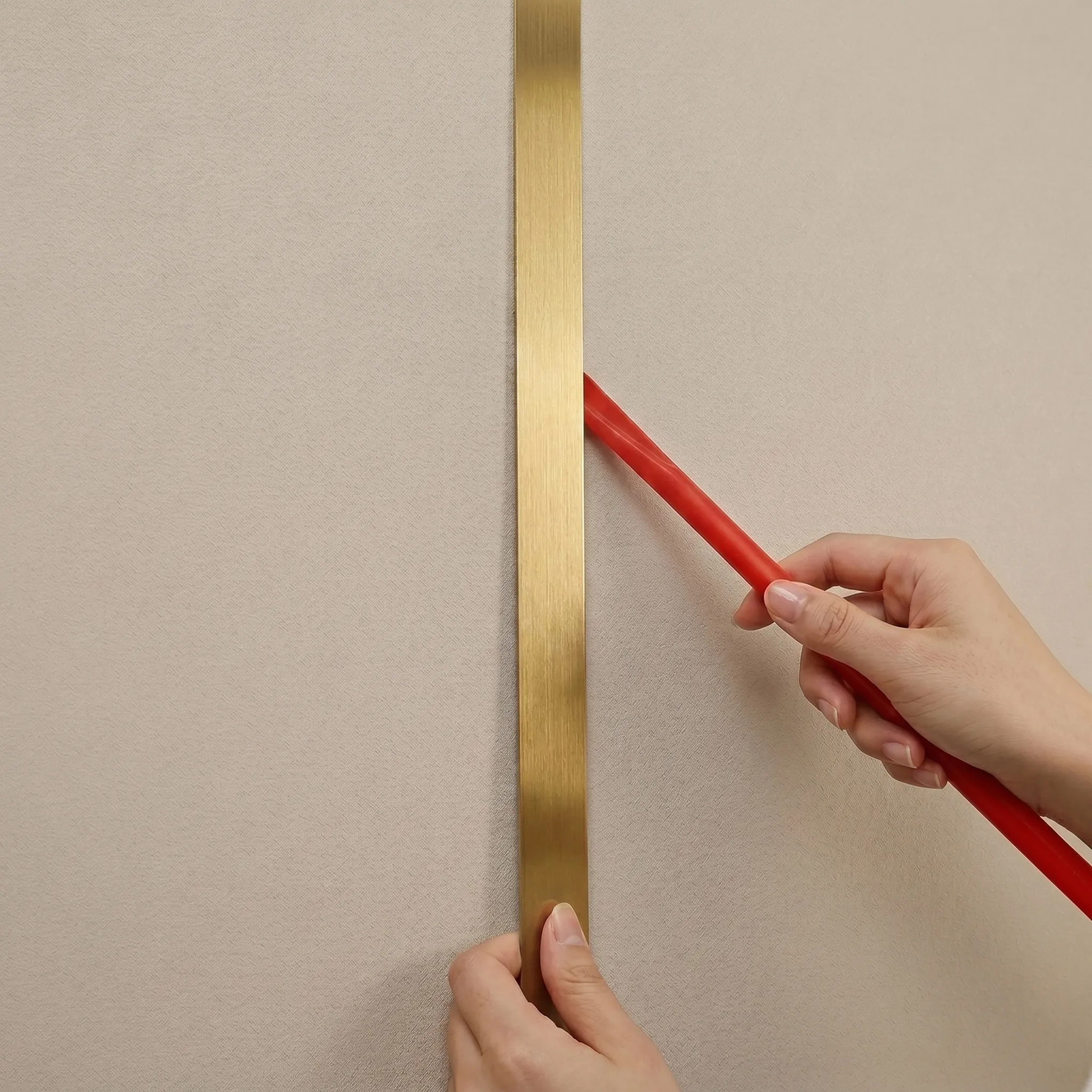 Lipni Dekoratyvinė Juostelė Rea P14454ca 3,8cm Gold aprašymas - Prekės nuotrauka