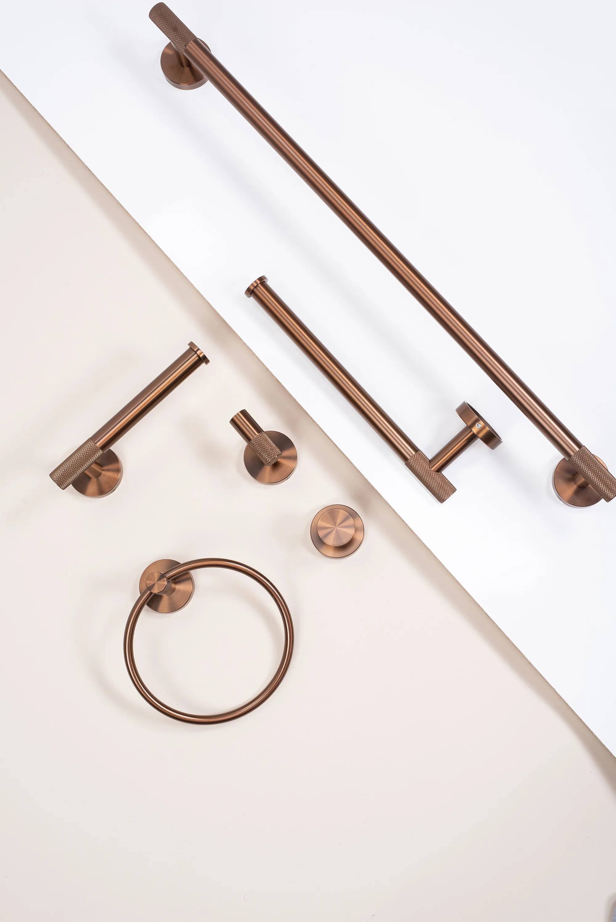 Pakabas vonios kambario Ring 6610 Modern Copper aprašymas - Prekės nuotrauka