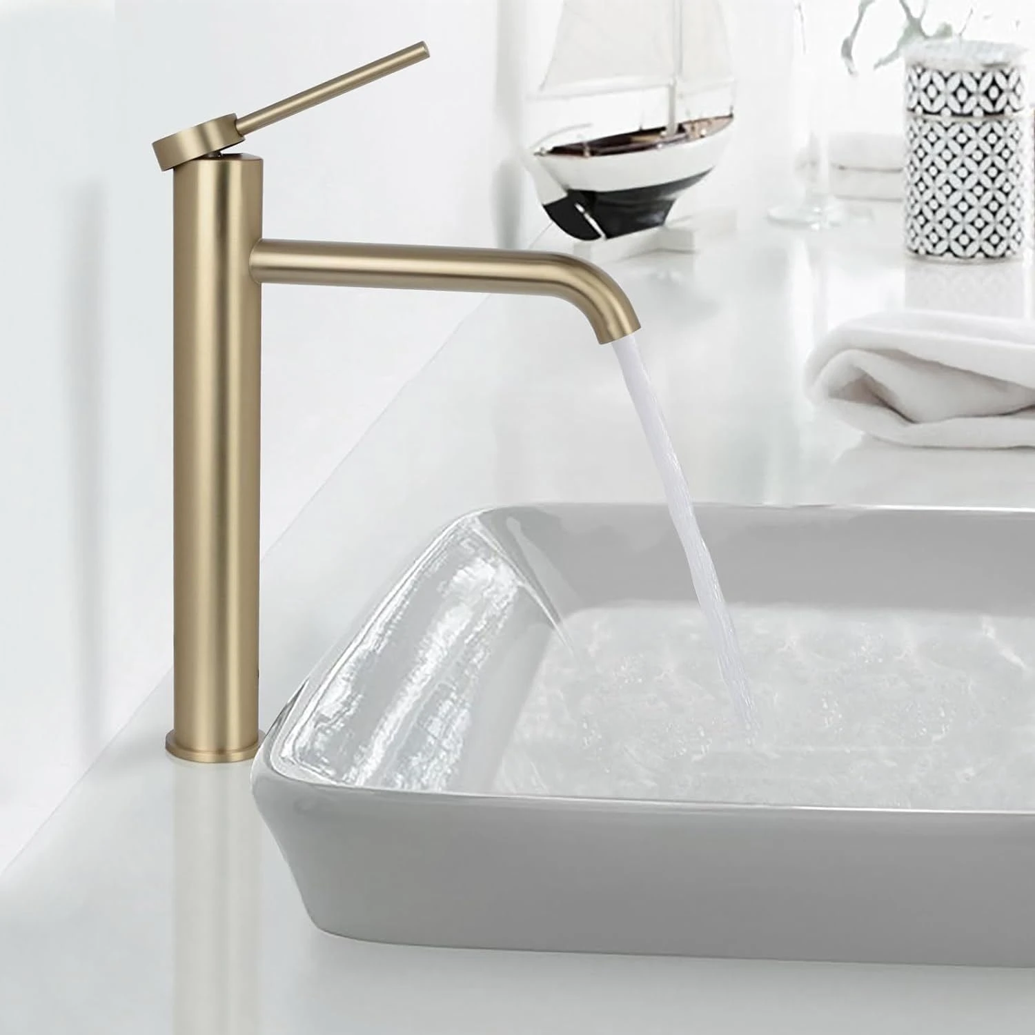 REA CLIF BRUSHED GOLD praustuvo maišytuvas aprašymas - Prekės nuotrauka