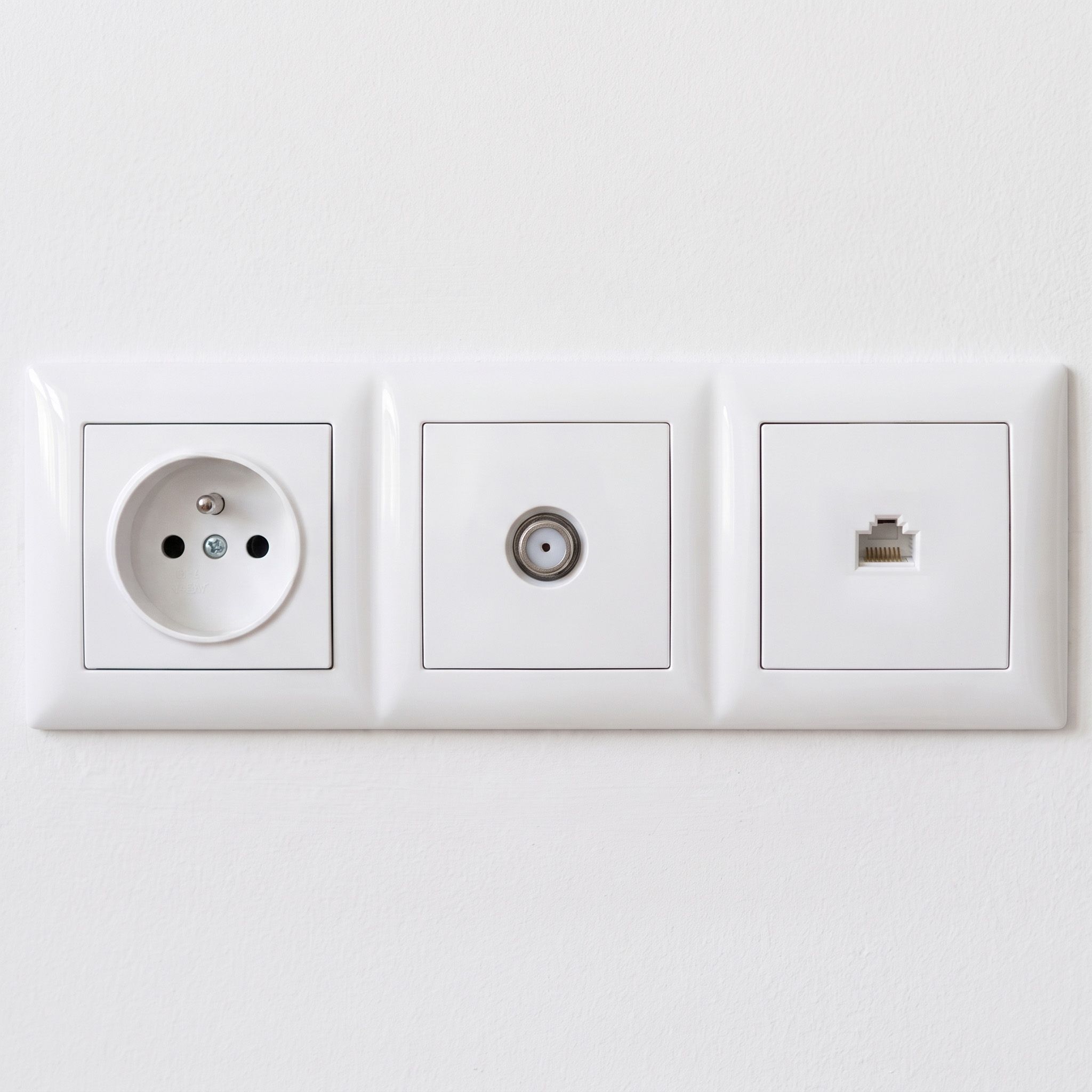 Toolight Rj45 Lizdas Oste Jnh010-s Baltas aprašymas - Prekės nuotrauka