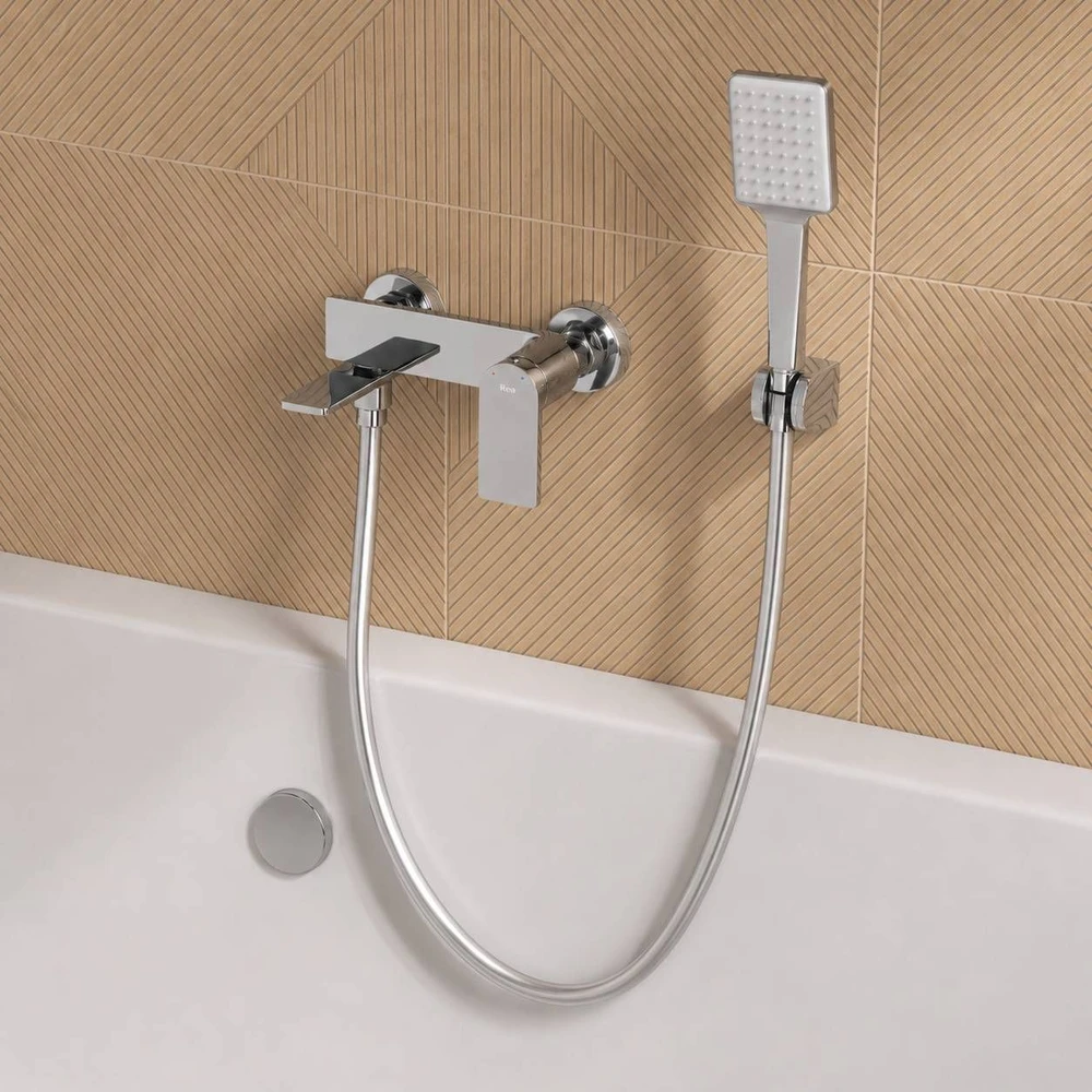 Nesisukanti dušo žarna Rea Chrome 150 cm