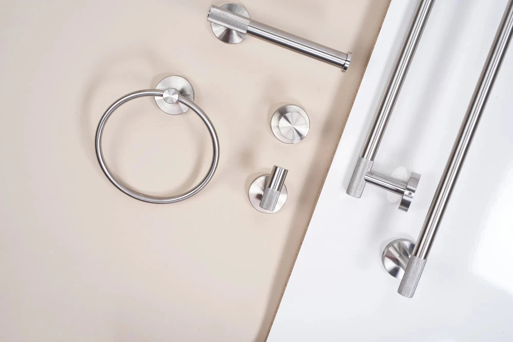 rea Pakabas vonios kambario Ring 6610 Modern Nickel