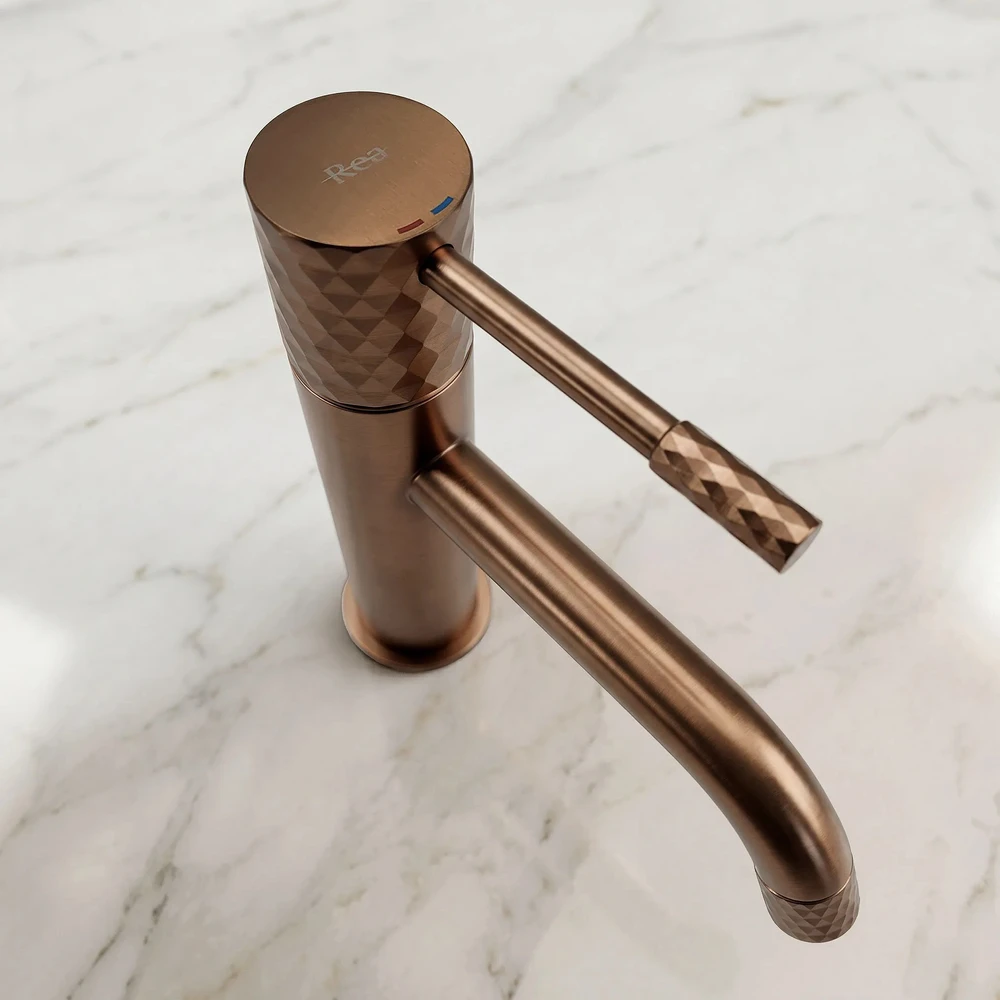 PLAUTUVĖS MAIŠYTUVAS Rea Lungo Diamond Copper žemas