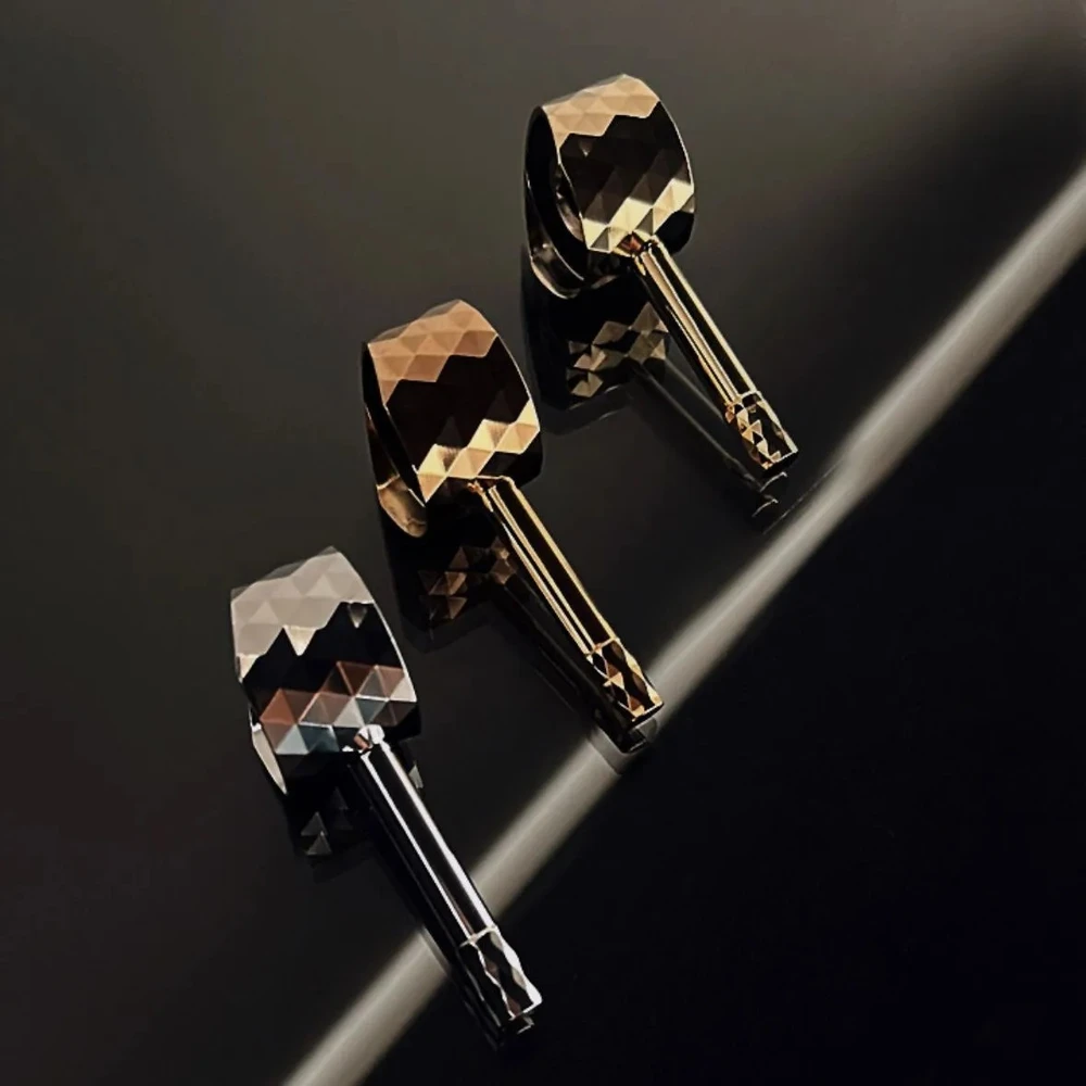 Potinkinis praustuvo maišytuvas Rea Rose Lungo Diamond Gold + BOX