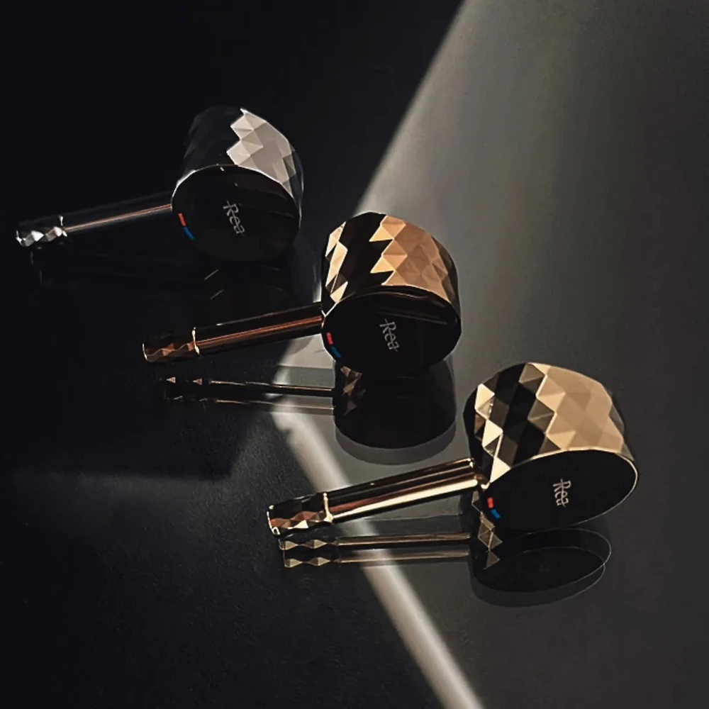 rea BIDE MAIŠYTUVAS SU DUŠELIU Lungo Loop Diamond Copper