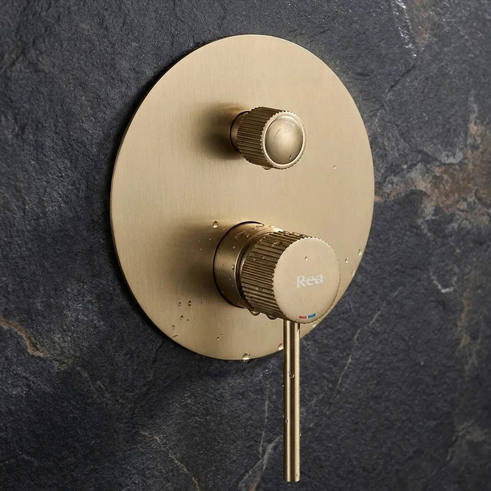 Rea Lungo Stripe Gold juodas paslėptas dušo rinkinys + DĖŽUTĖ